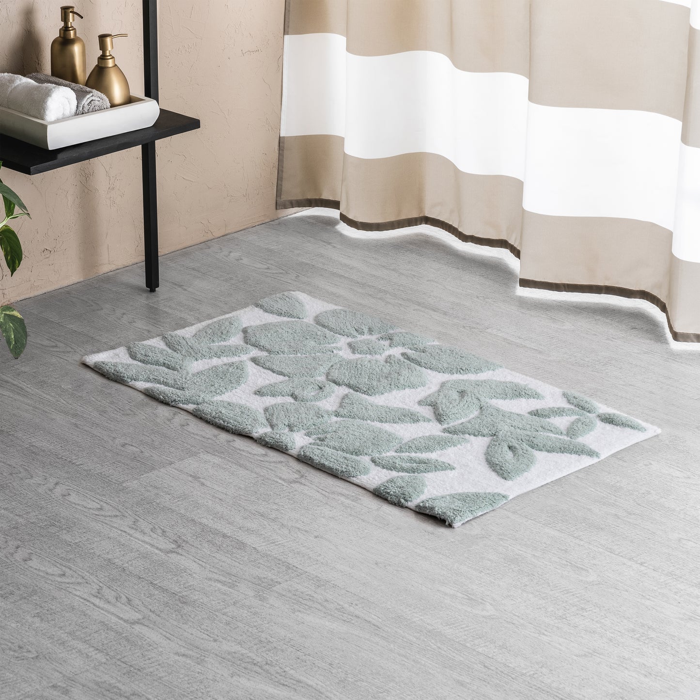 Burlington Leaf Bath Mat - 21"x34"