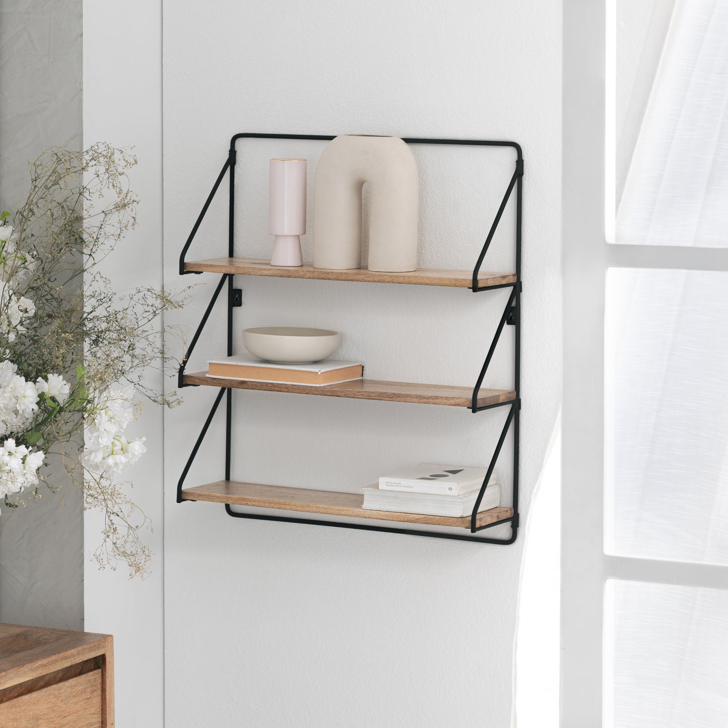Teya Wall Mounted Shelf