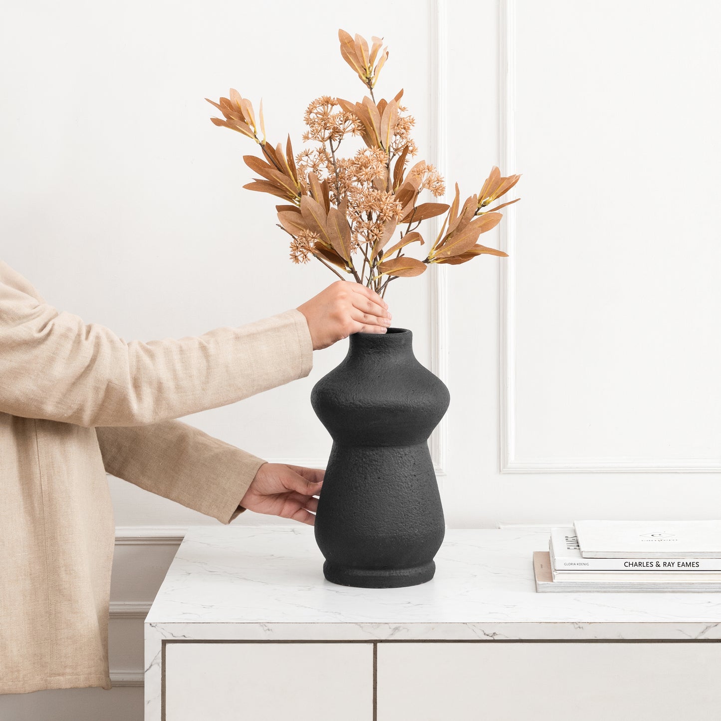 Belmont Terracotta Vase - Black