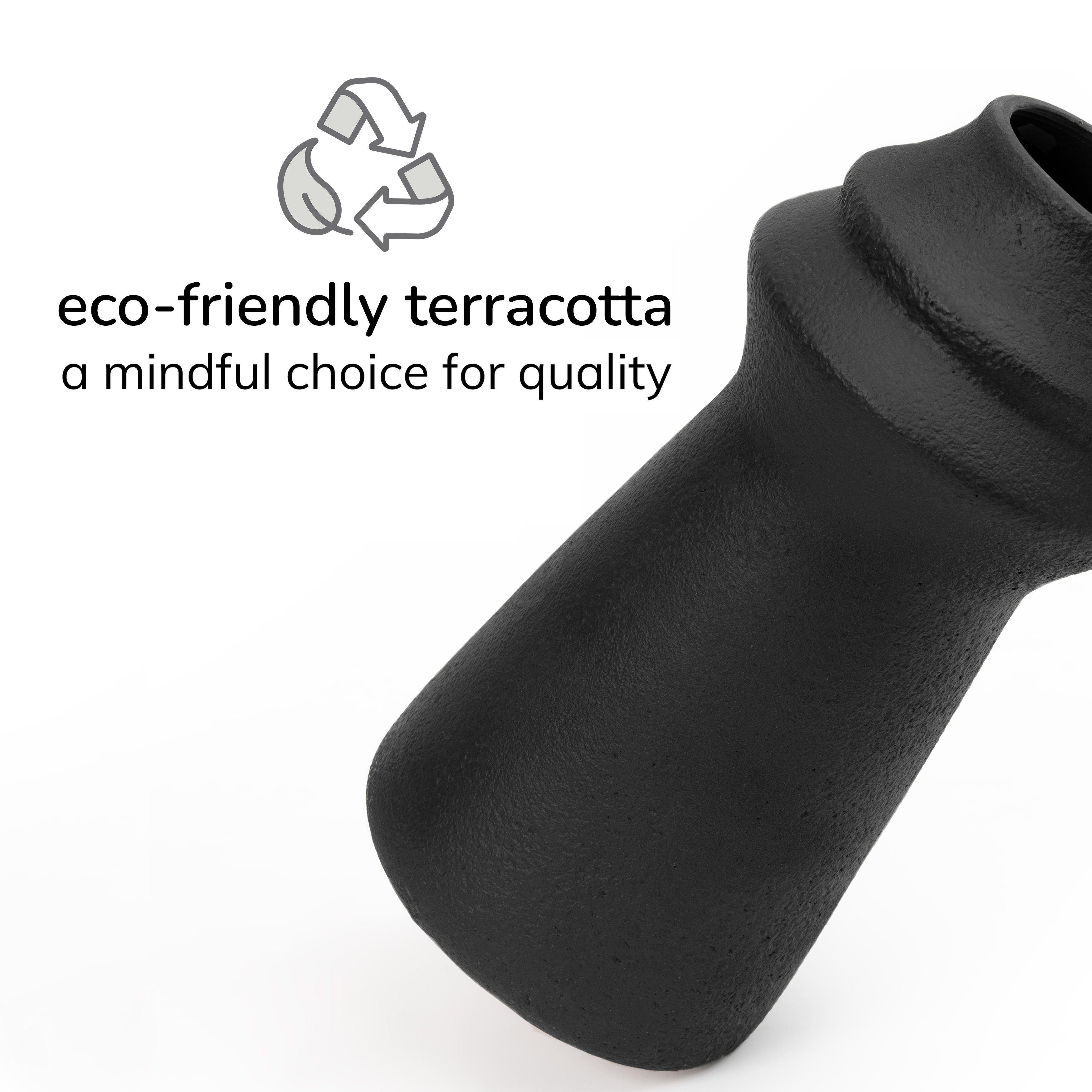 Poker Terracotta Vase - Black