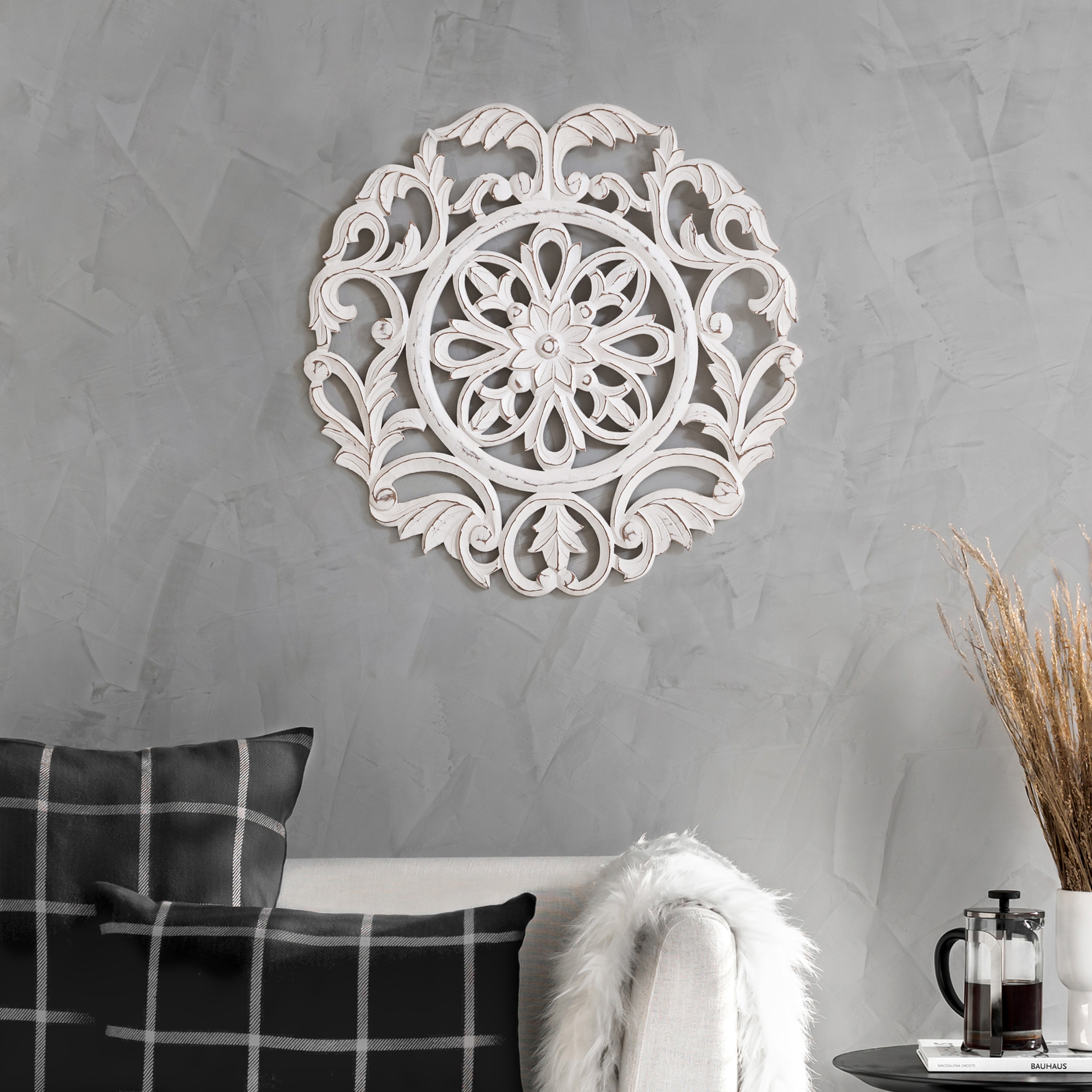 Lassi White Wall Medallion