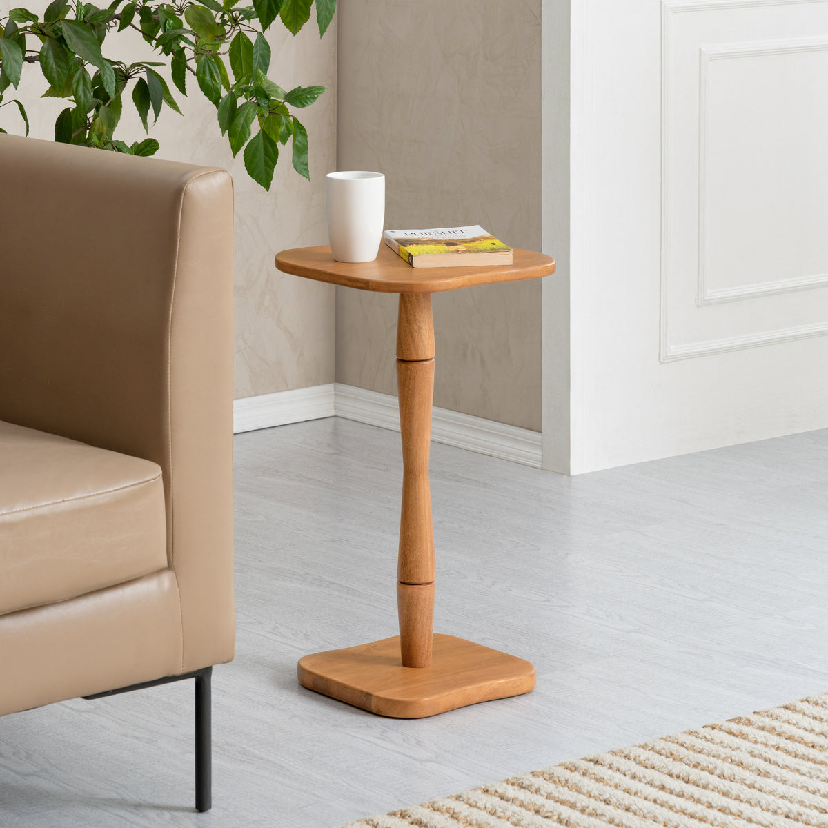 Jasmine Solid Wood End Table - Mid Tone Honey