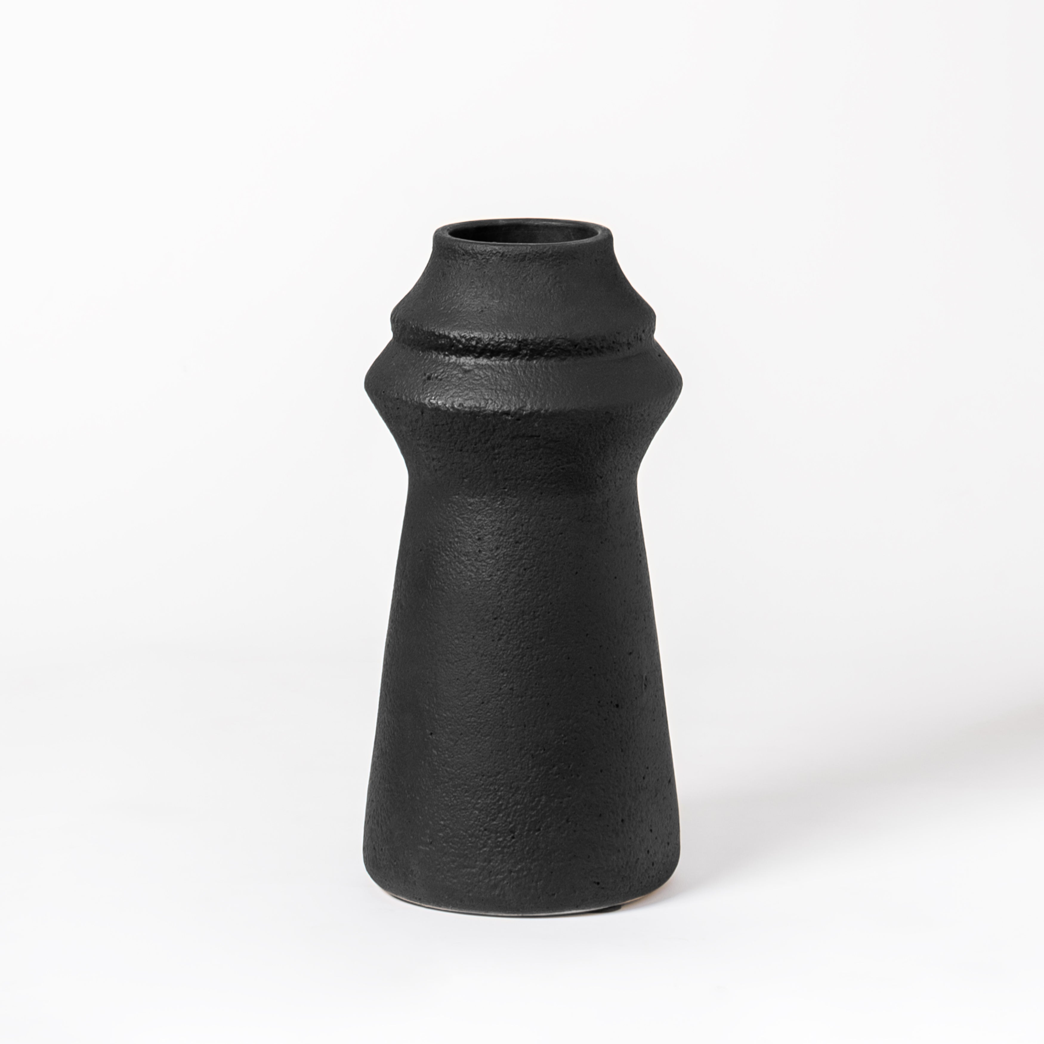 Poker Terracotta Vase - Black