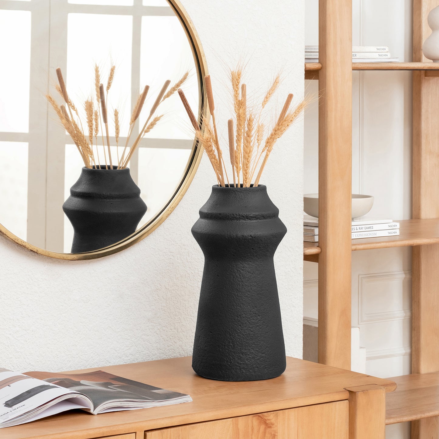 Poker Terracotta Vase - Black