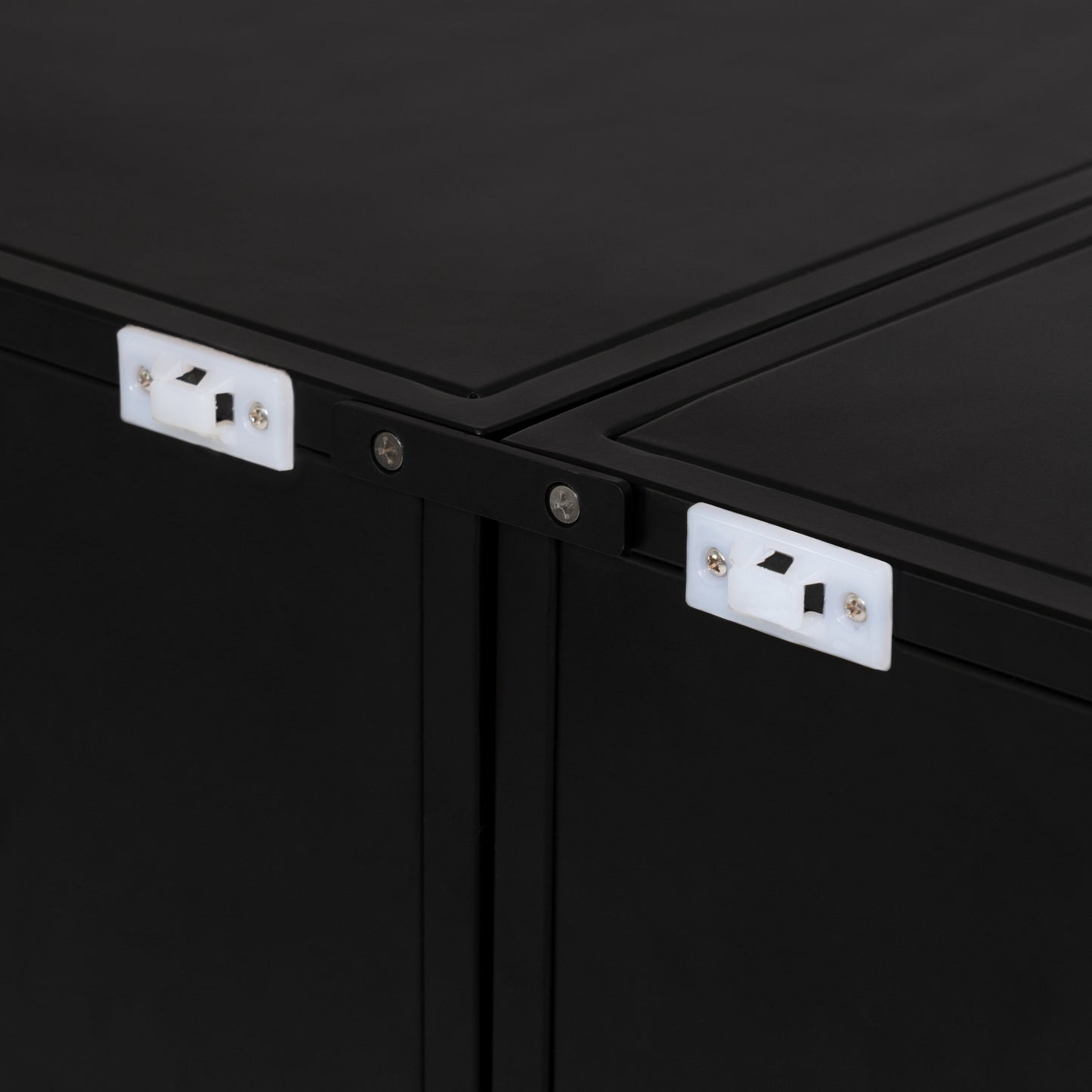 Brockwell Iron Media Unit